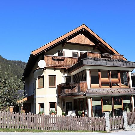Flat In Krimml With A Balcony Appartement Buitenkant foto
