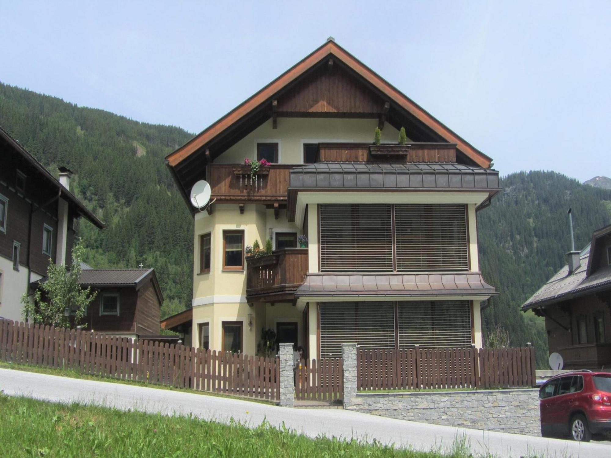 Flat In Krimml With A Balcony Appartement Buitenkant foto