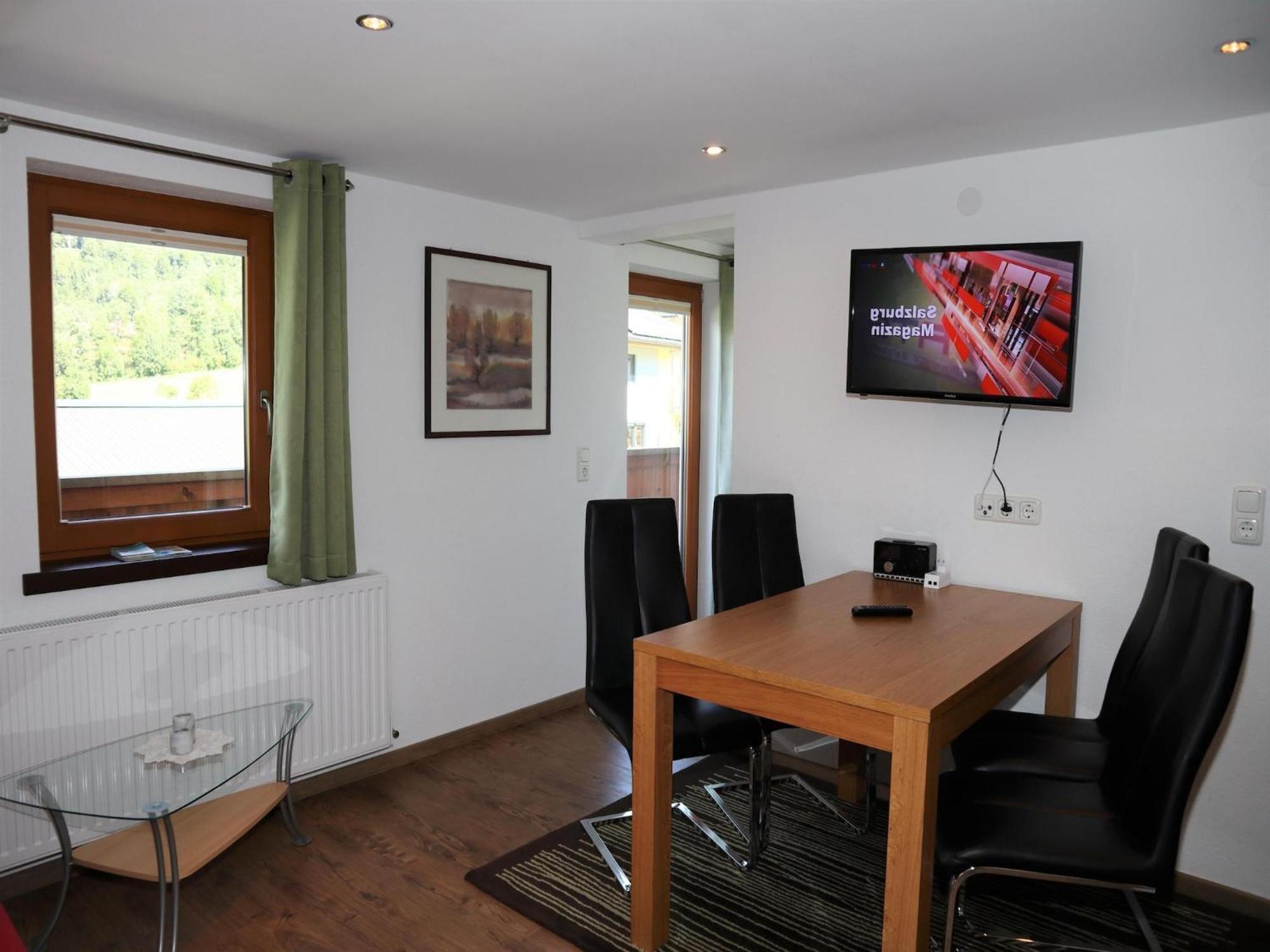 Flat In Krimml With A Balcony Appartement Buitenkant foto
