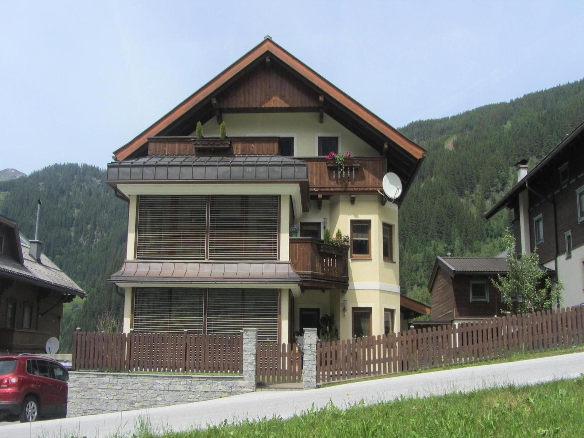 Flat In Krimml With A Balcony Appartement Buitenkant foto