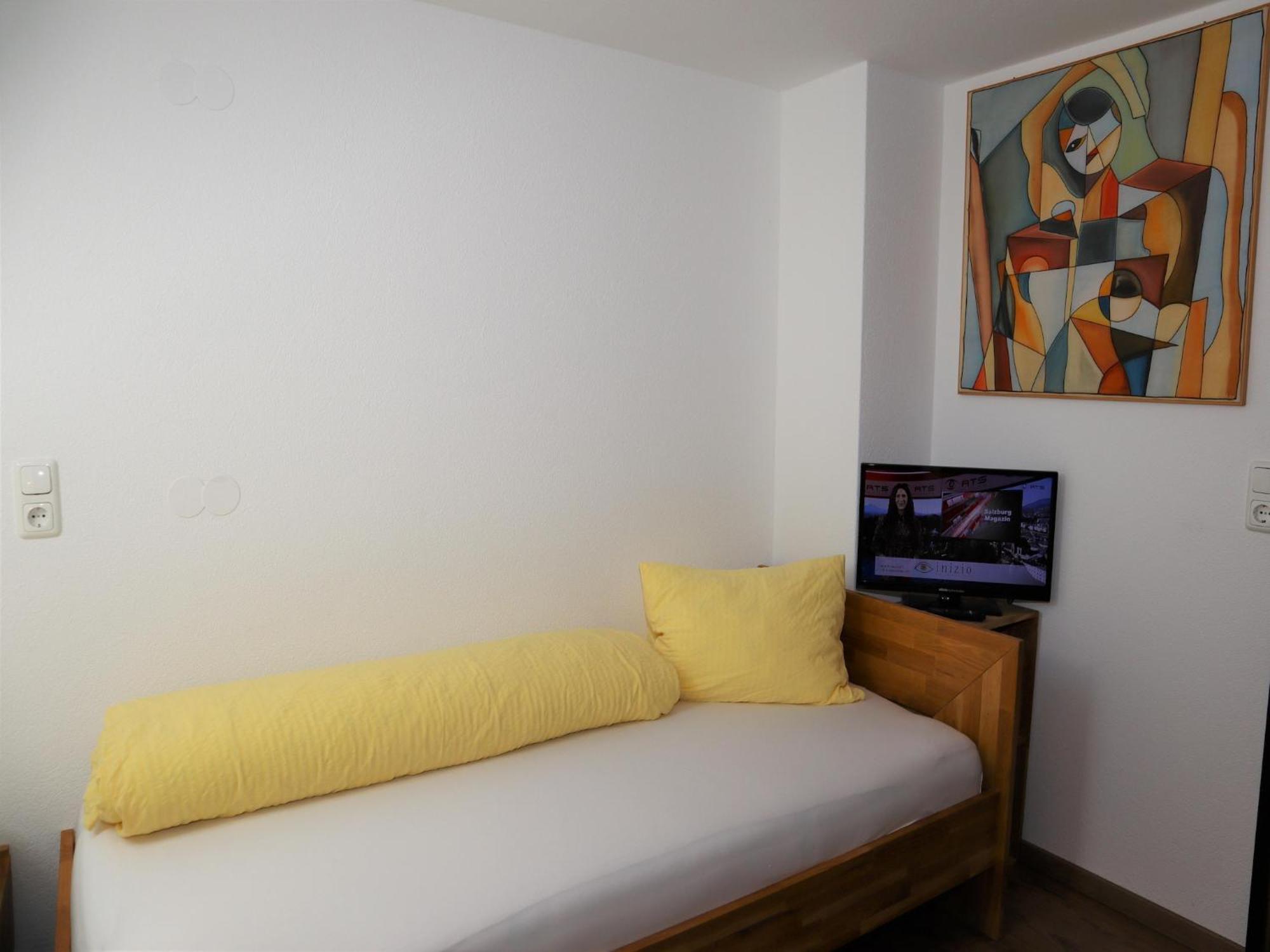 Flat In Krimml With A Balcony Appartement Buitenkant foto